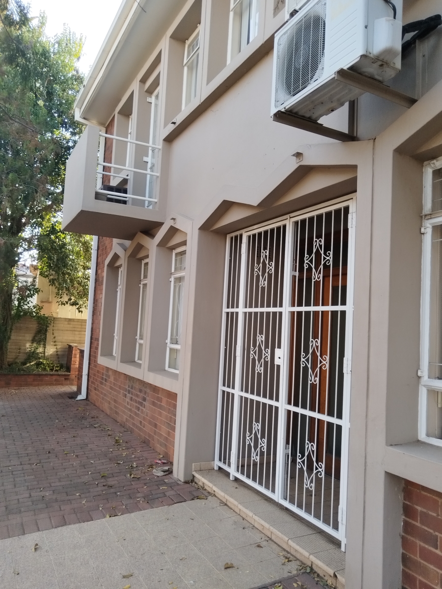 18 Bedroom Property for Sale in Belgravia Northern Cape